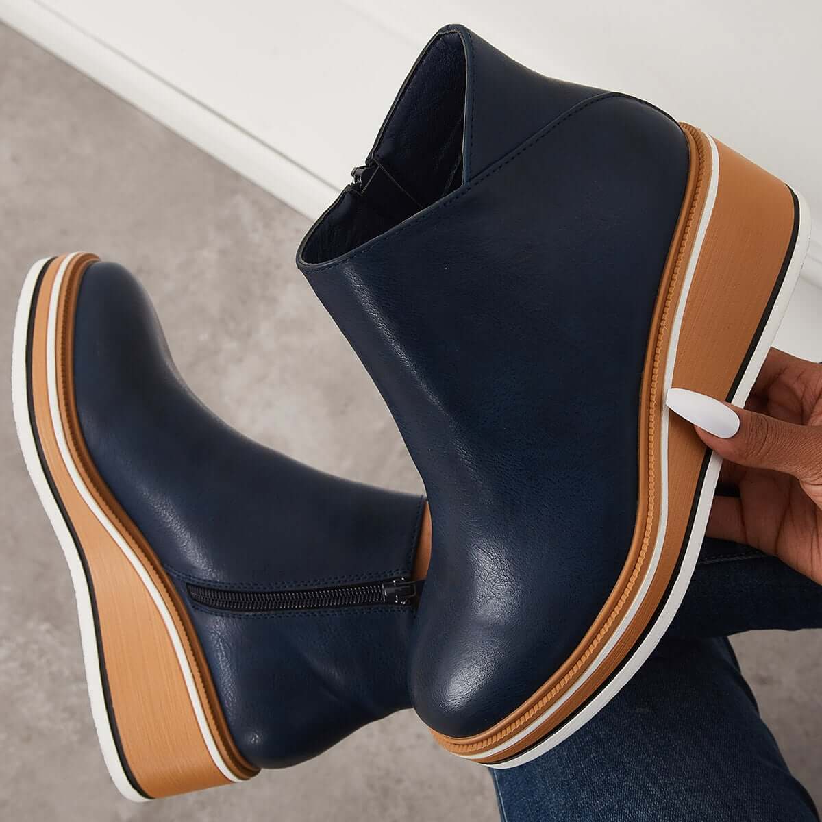Enkelboots met rits en plateauzool voor dames
