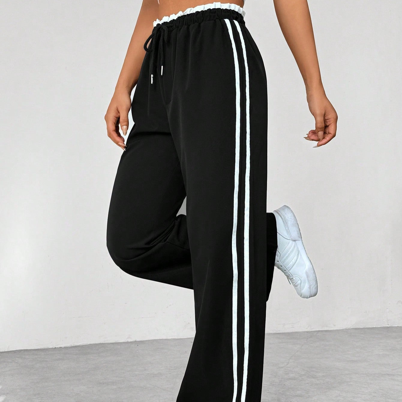 Dames Sportbroek | Wide-Leg Trackpants met Witte Strepen