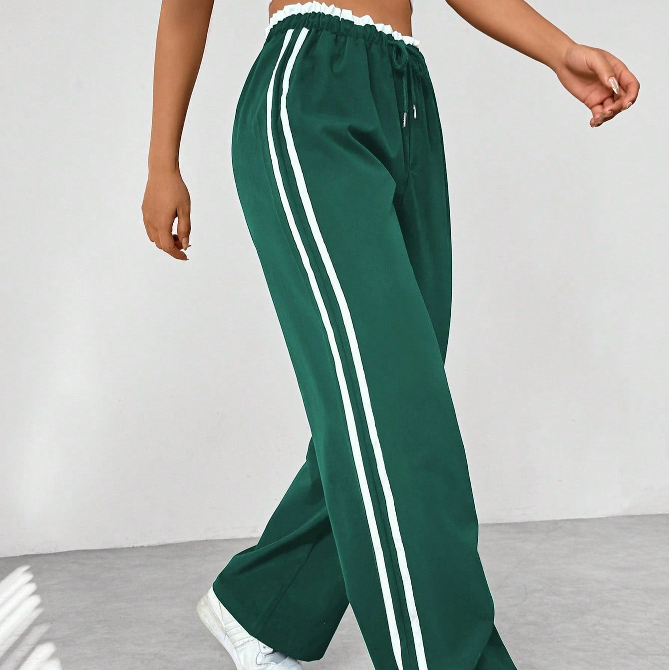 Dames Sportbroek | Wide-Leg Trackpants met Witte Strepen