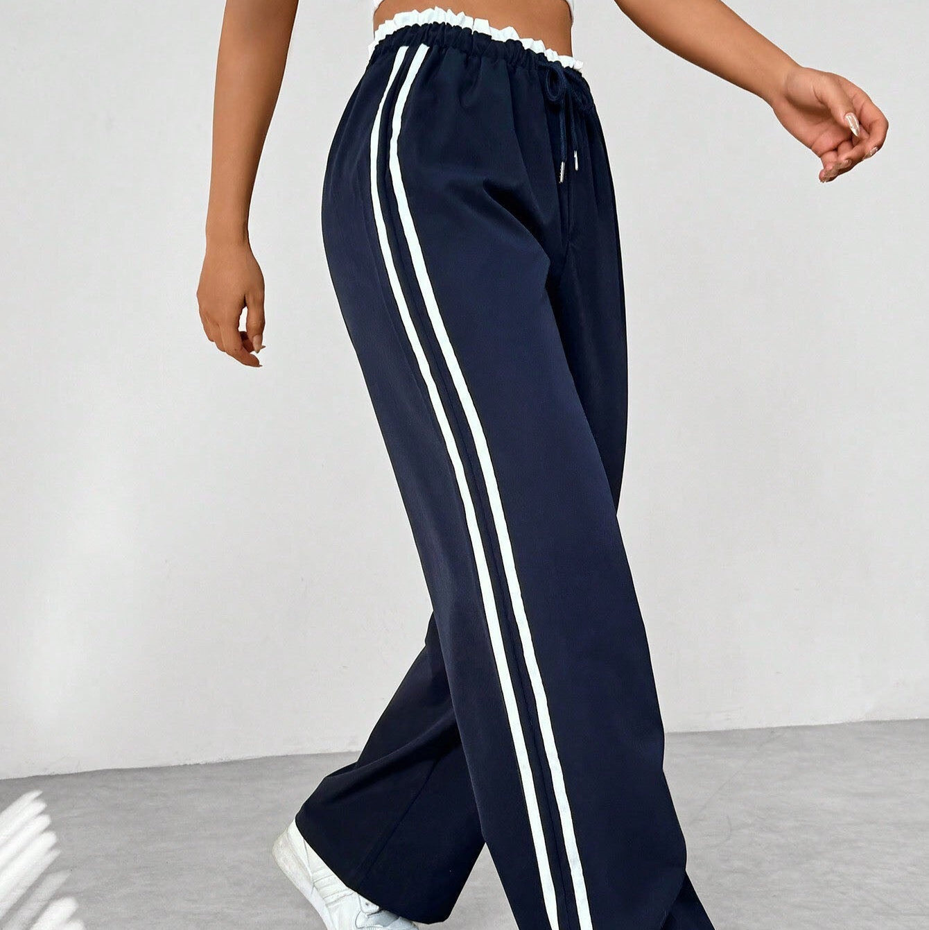 Dames Sportbroek | Wide-Leg Trackpants met Witte Strepen