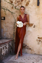 Satijnen Maxi-Jurk | Elegant Roestbruin met V-hals