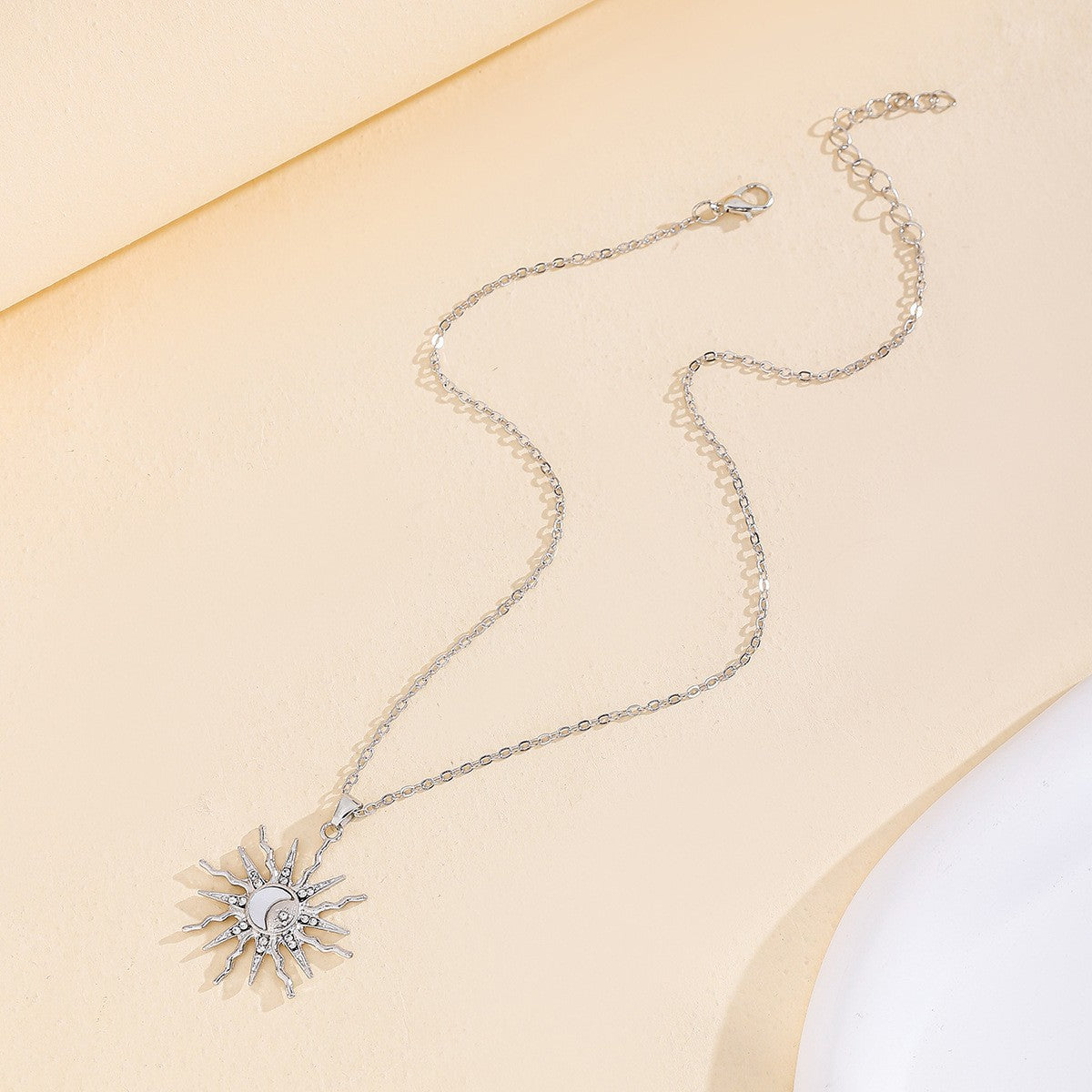 Dames Ketting met Zon en Maan | Symbolische Halsketting met Hanger