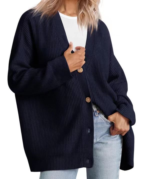 Gilet pour dames | Cardigan tricoté couleur crème avec col en V et boutons marron
