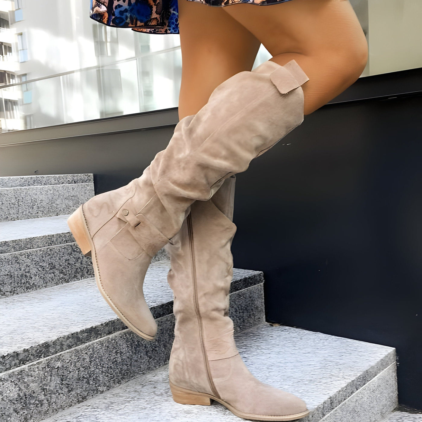 Dames Suède Laarzen | Mid-Calf Boots met Lage Hak en Decoratieve Band