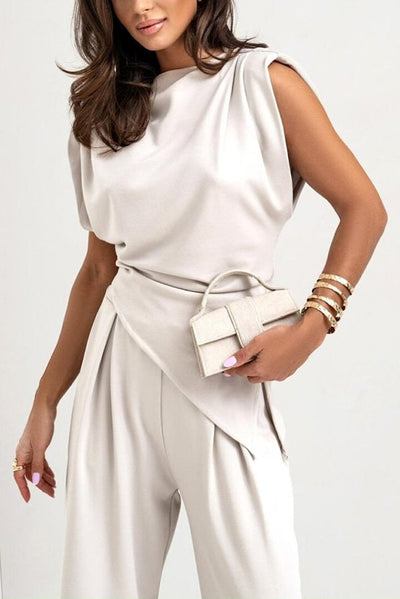 Dames set met plooischouders en wijde broek