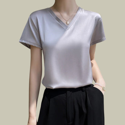 Damska koszulka z dekoltem w serek, z krótkim rękawem i czystym wzorem